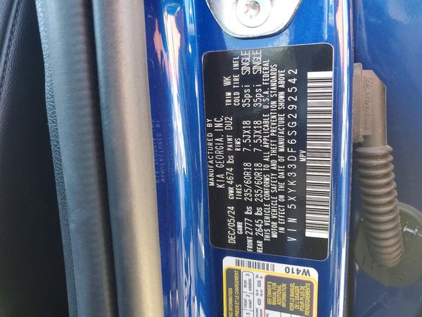 2025 KIA SPORTAGE EX — VINS