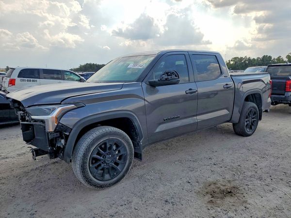 2025 TOYOTA TUNDRA — DSFA — Front 3/4