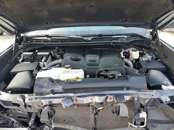 2025 TOYOTA TUNDRA — Engine bay