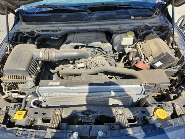 2019 RAM 1500 Big Horn/Lonestar — Engine bay