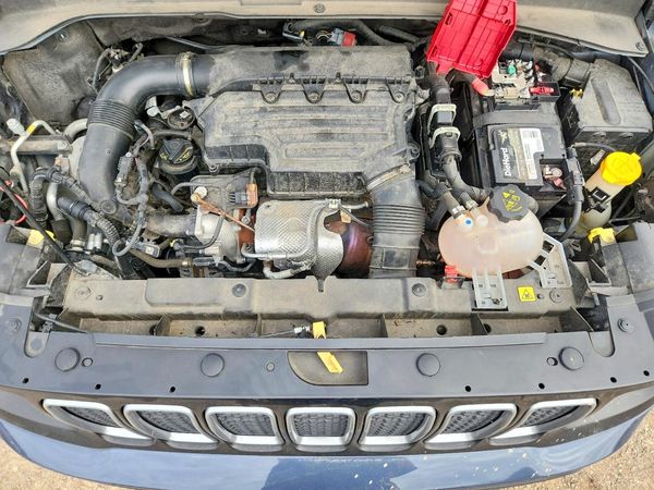 2022 JEEP RENEGADE Latitude, Longitude — Engine bay