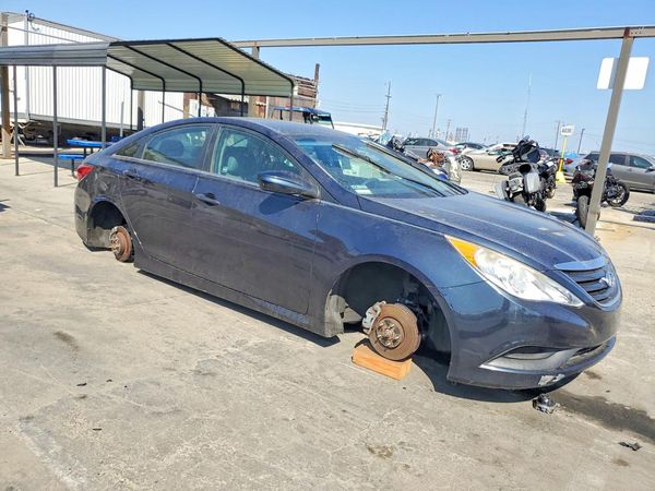 2014 HYUNDAI SONATA GLS/ GLS Popular — Passenger 3/4