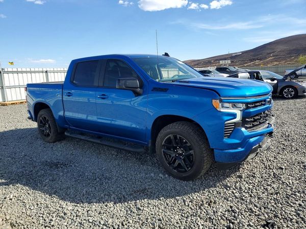 2023 CHEVROLET SILVERADO RST — Passenger 3/4