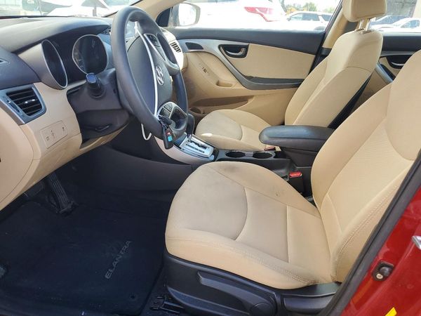 2012 HYUNDAI ELANTRA GLS(Middle grade) — DENT
