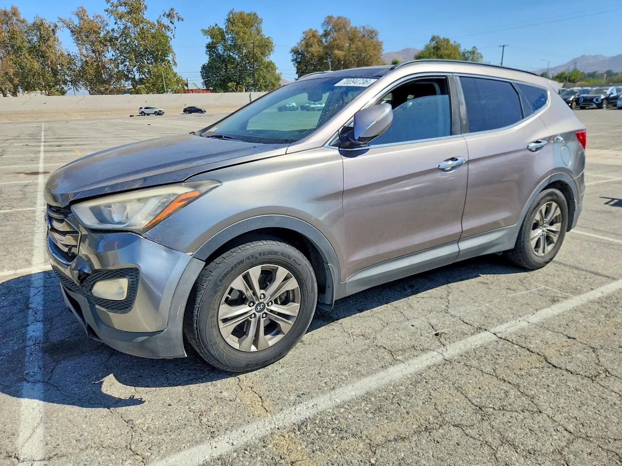 2016 HYUNDAI SANTA FE — Front 3/4