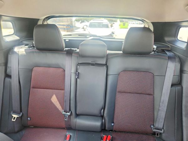 2025 NISSAN KICKS SR — SUVN