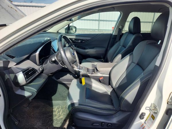 2020 SUBARU OUTBACK Onyx Edition — DENT