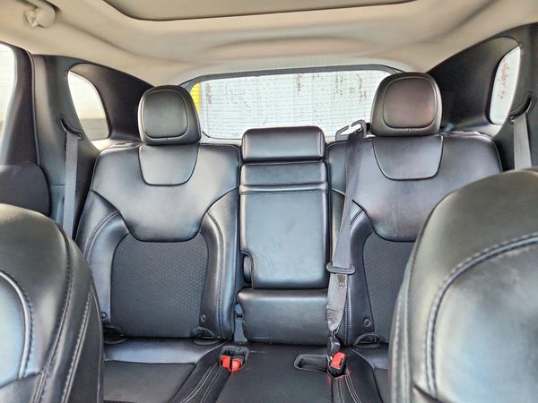 2019 JEEP CHEROKEE Latitude Plus — SUVN