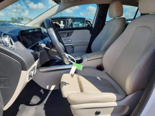 2021 MERCEDES-BENZ GLA GLA250-4M — DENT