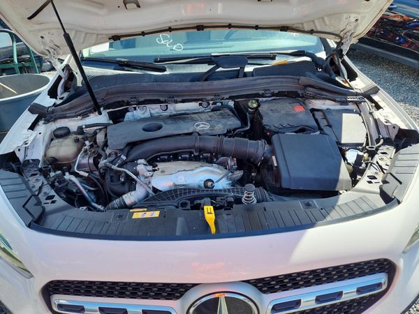 2021 MERCEDES-BENZ GLA GLA250-4M — Engine bay