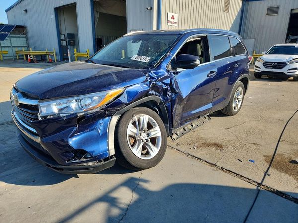 2015 TOYOTA HIGHLANDER — DSFA — Front 3/4