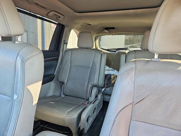 2015 TOYOTA HIGHLANDER Base/Hybrid — SUVN