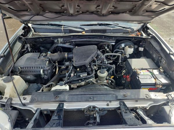 2020 TOYOTA TACOMA SR5 — Engine bay