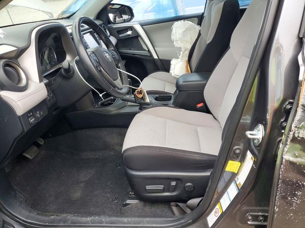 2018 TOYOTA RAV4 XLE Adventure/XLE — DENT