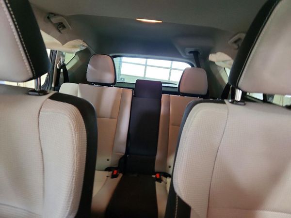 2018 TOYOTA RAV4 XLE Adventure/XLE — SUVN