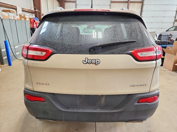 2015 JEEP CHEROKEE Sport — DIRR