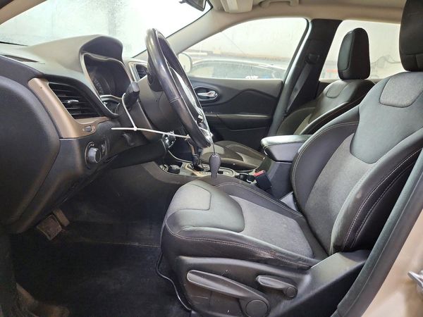 2015 JEEP CHEROKEE Sport — DENT