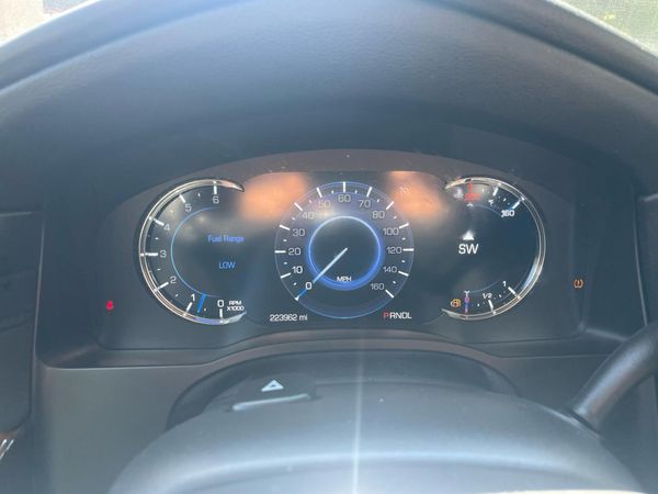 2019 CADILLAC ESCALADE Premium Luxury