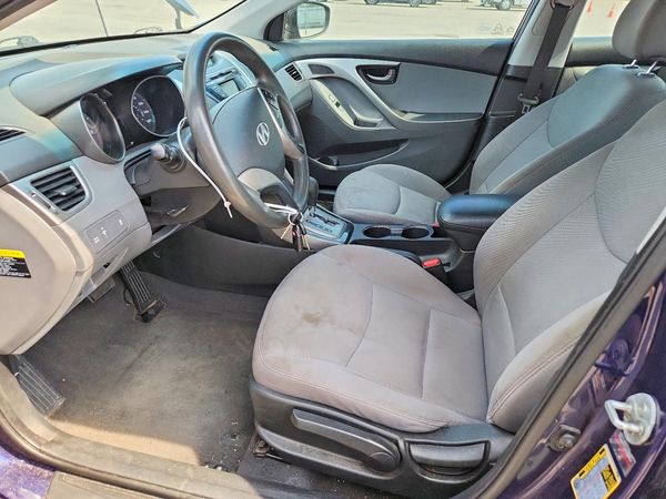 2013 HYUNDAI ELANTRA — DENT