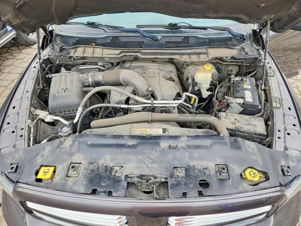 2015 RAM 1500 Sport — Engine bay