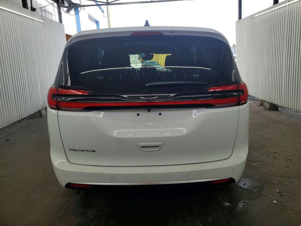 2027 CHRYSLER PACIFICA Select — DIRR