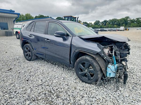 2019 TOYOTA RAV4 XSE HV 4WD — Passenger 3/4