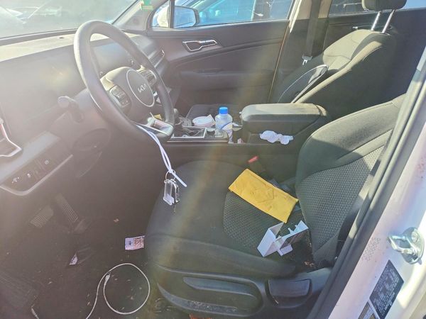 2025 KIA SPORTAGE LX — DENT