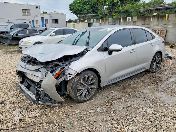 2021 TOYOTA COROLLA SE, CVT — Front 3/4