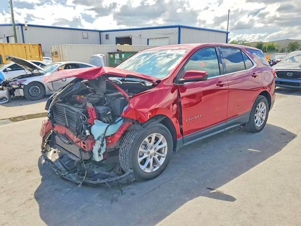 2020 CHEVROLET EQUINOX LT (1LT) — Front 3/4