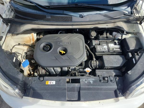 2017 KIA SOUL Plus — Engine bay