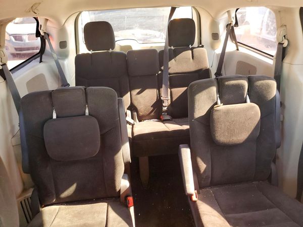 2016 DODGE GRAND CARAVAN SE — SUVN