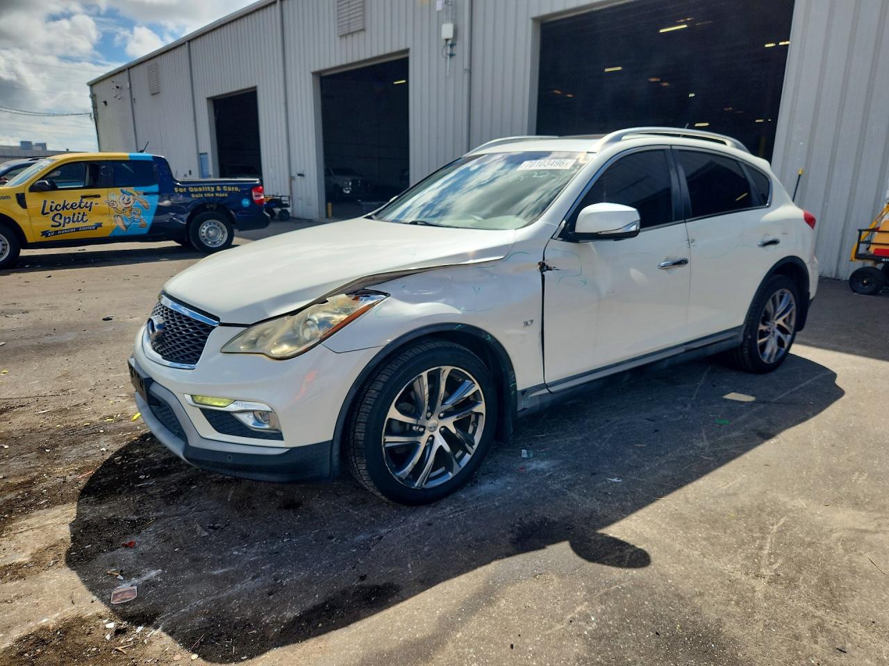 2016 INFINITI QX50 — Front 3/4