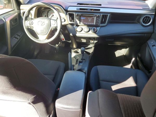 2015 TOYOTA RAV4 LE (X Grade) — CKPT