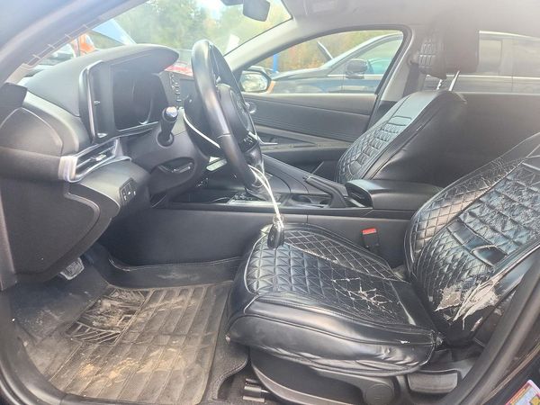 2022 HYUNDAI ELANTRA SEL — DENT