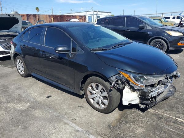 2021 TOYOTA COROLLA LE — Passenger 3/4