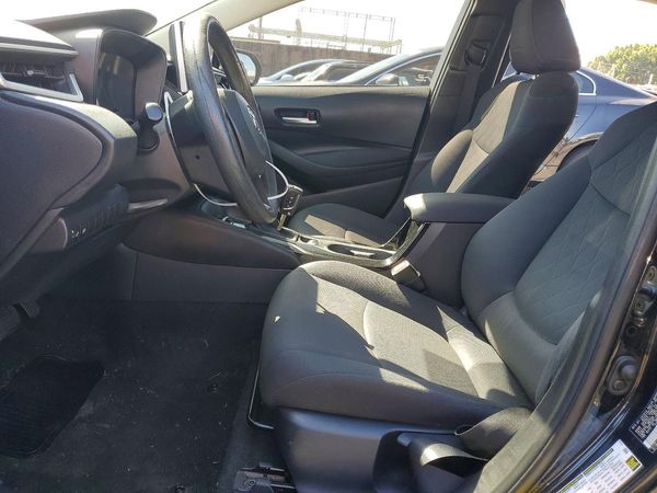 2021 TOYOTA COROLLA LE — DENT