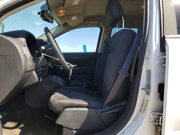 2016 JEEP COMPASS Sport — DENT