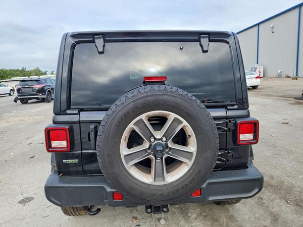 2022 JEEP WRANGLER Unlimited Sahara — DIRR