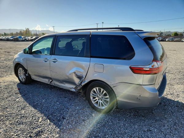 2017 TOYOTA SIENNA — DSRA