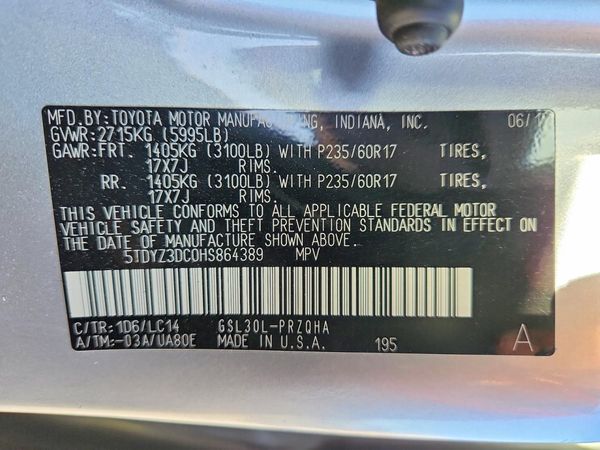 2017 TOYOTA SIENNA — VINS