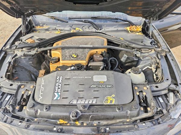 2014 BMW 328 xDrive — Engine bay