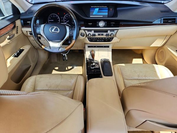 2015 LEXUS ES 350 — CKPT