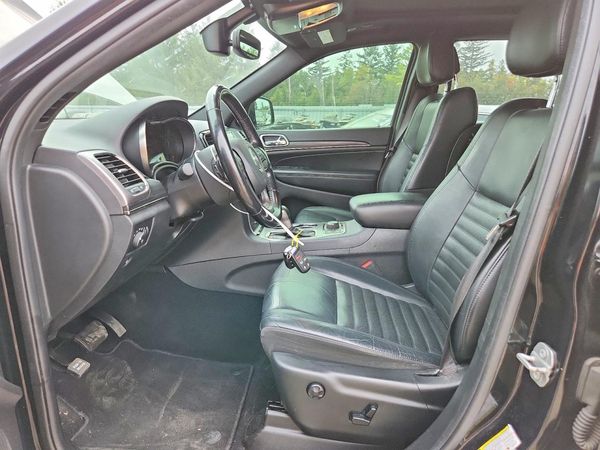 2020 JEEP GRAND CHEROKEE Limited — DENT