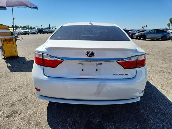 2014 LEXUS ES 300h — DIRR