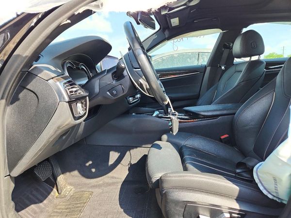 2019 BMW 530 — DENT