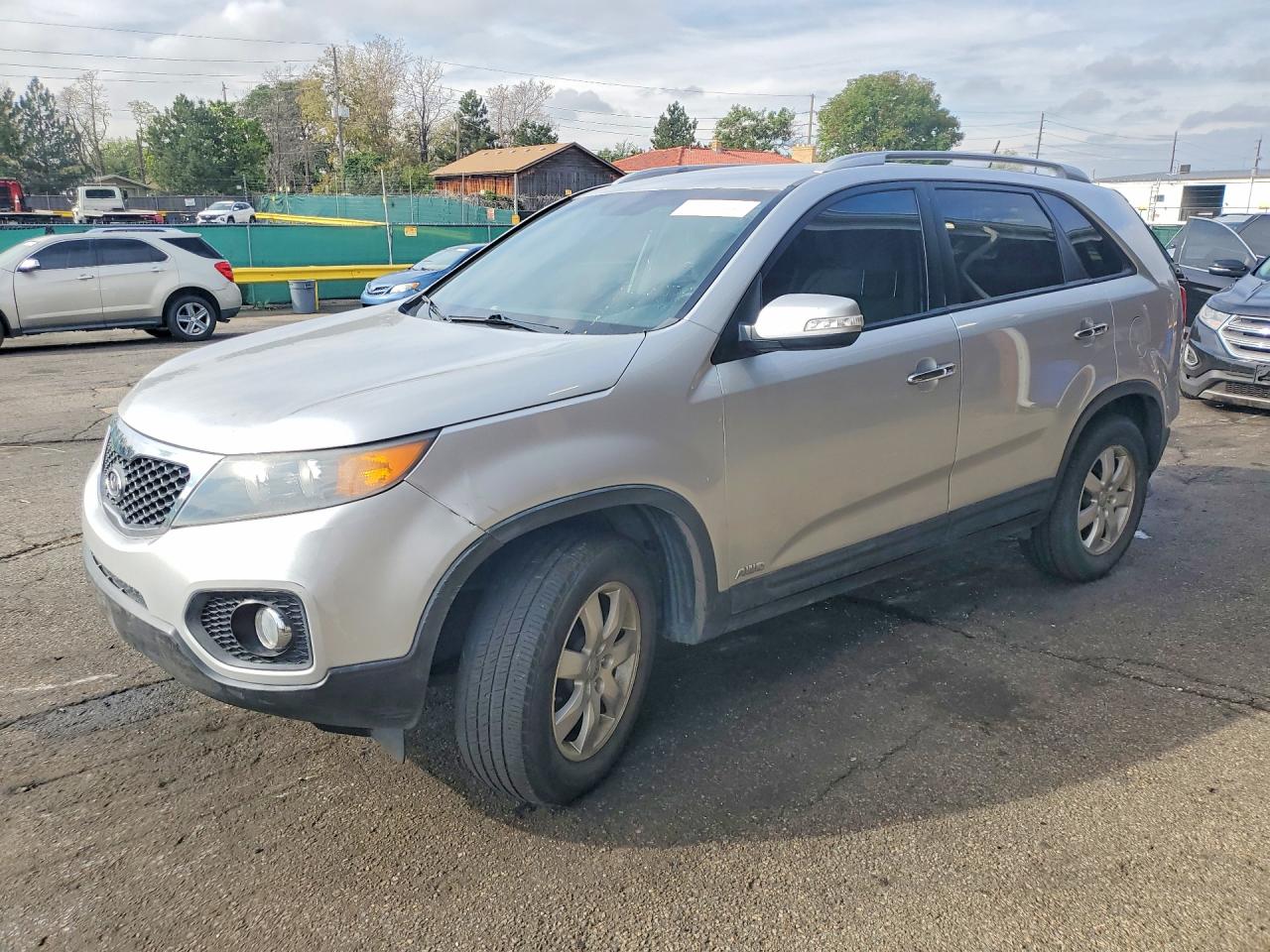 2012 KIA SORENTO GL(Middle-low grade) — Front 3/4