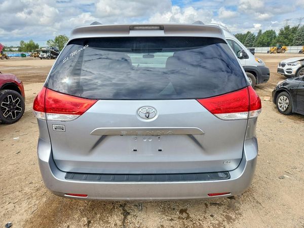 2014 TOYOTA SIENNA — DIRR