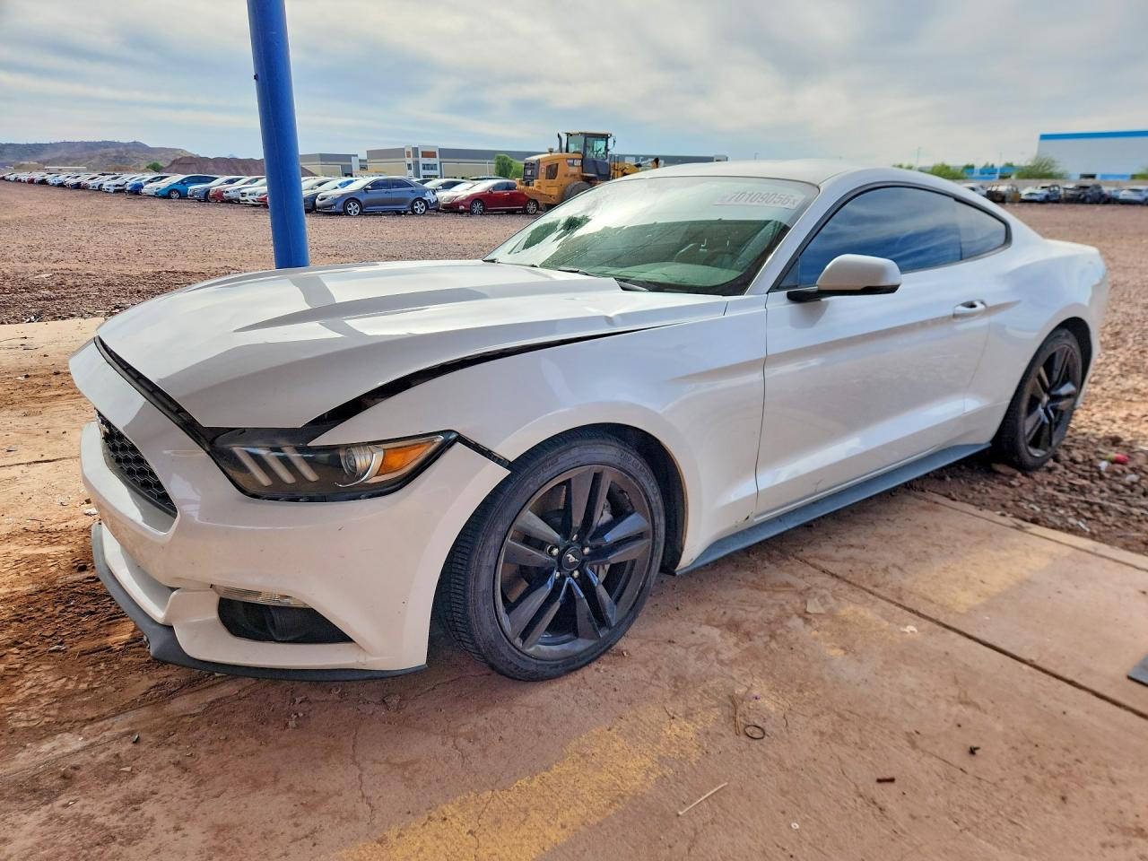 2017 FORD MUSTANG I4 Coupe — Front 3/4