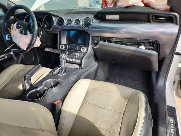 2017 FORD MUSTANG I4 Coupe — CKPT