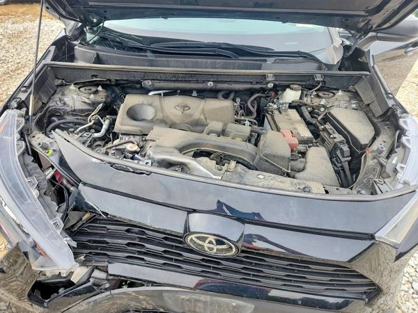 2022 TOYOTA RAV4 LE — Engine bay